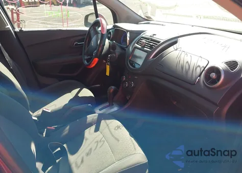 2016 Chevrolet Trax 1Ls z USA, uszkodzony, nr VIN 3GNCJNSB7GL155090